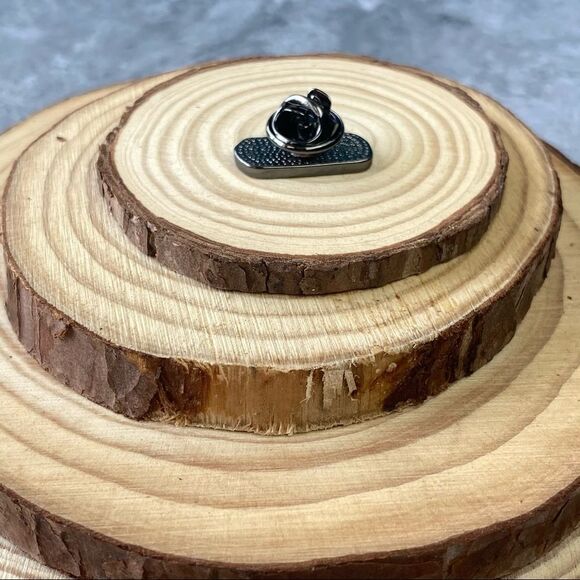 Relax Pill Enamel Pin/ Brooch Lapel - Picture 5 of 5